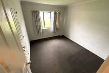 35 Hilltop Road, Flat Bush