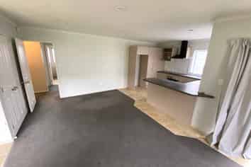 35 Hilltop Road, Flat Bush