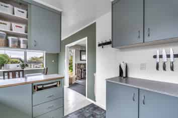 171 Lamond Street East, HARGEST