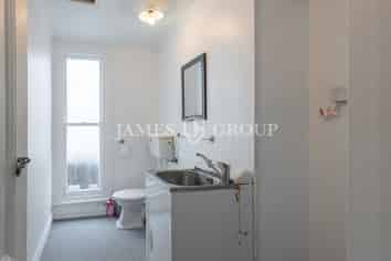 RARE HERNE BAY LEASE OPPORTUNITY