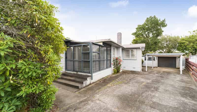 46 Duff Crescent, Highbury