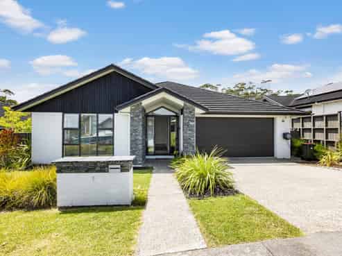 9 Pitsaw Lane, Silverdale