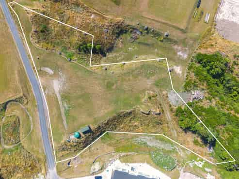 14 Willow Lane, Acacia Bay