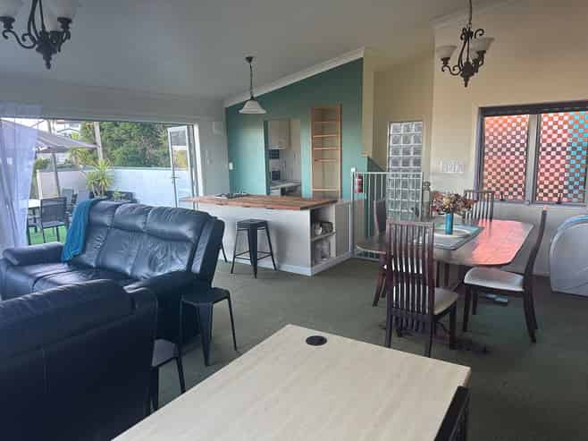 188 Browns Bay Road, Browns Bay