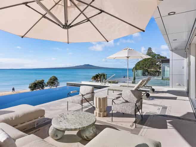  7 Rarere Road, Takapuna