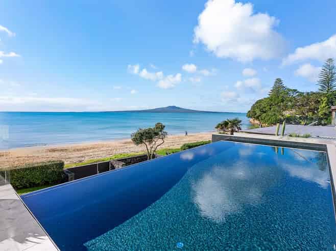  7 Rarere Road, Takapuna