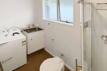 2/310 Broadway Avenue, Terrace End