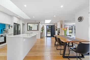 24 Barbados Way, One Tree Point