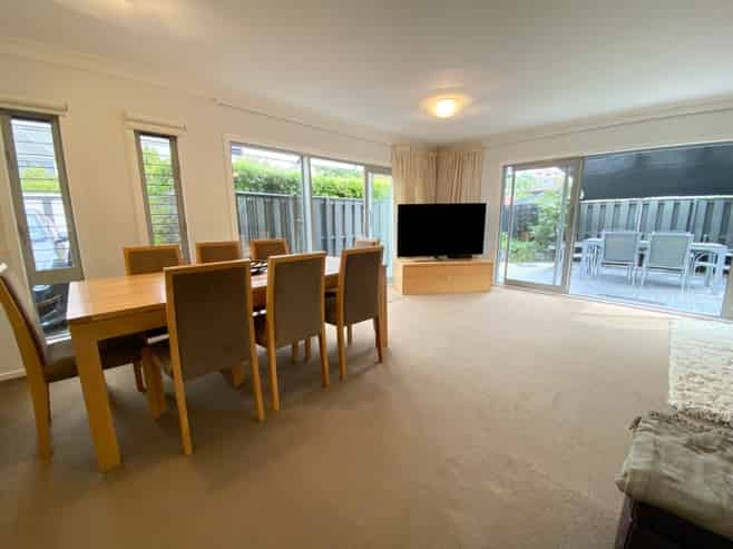 2/17 Eltham Road, Kohimarama