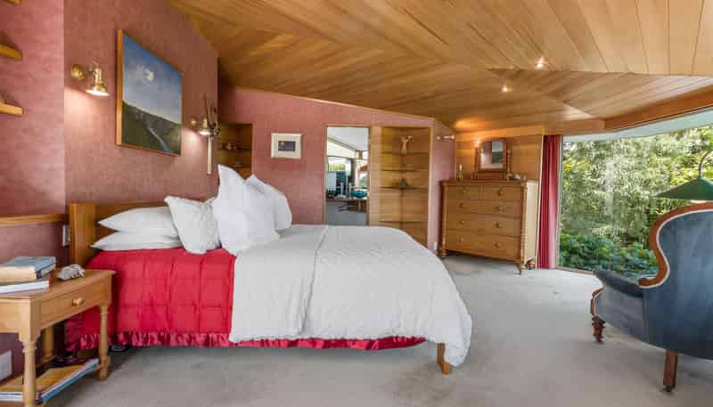 214 Rangatira Road, Beach Haven