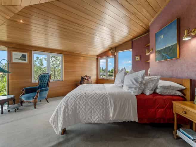 214 Rangatira Road, Beach Haven