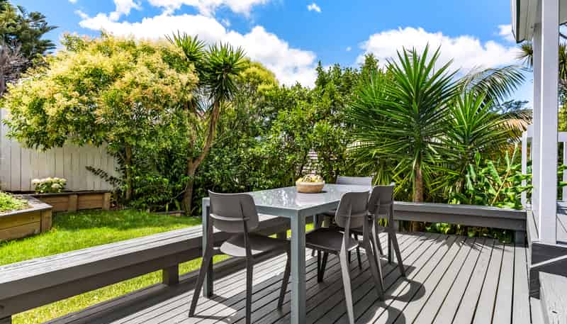 2/143 Rangatira Road, Beach Haven