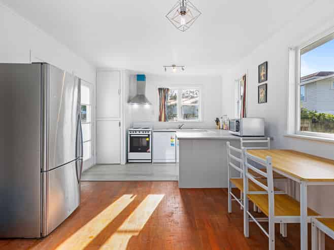 210 Archers Road, Glenfield