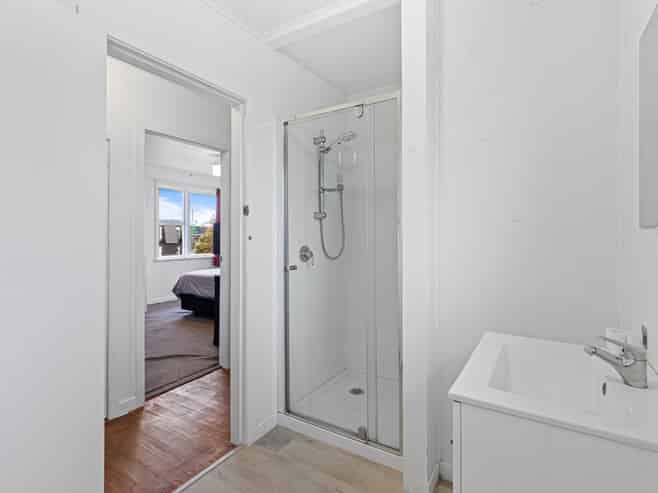 210 Archers Road, Glenfield