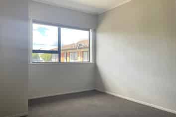 4/9 Norman Spencer Drive, Papatoetoe