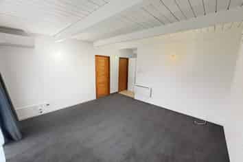 3/31 Albert Street, Palmerston North Surrounds