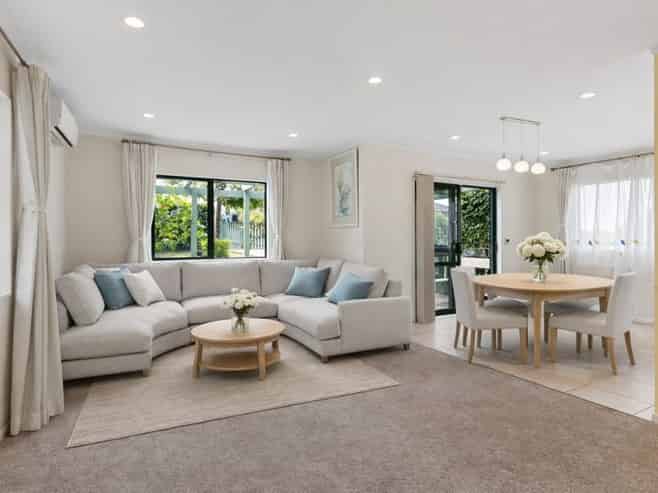 13 Longview Rise, Massey