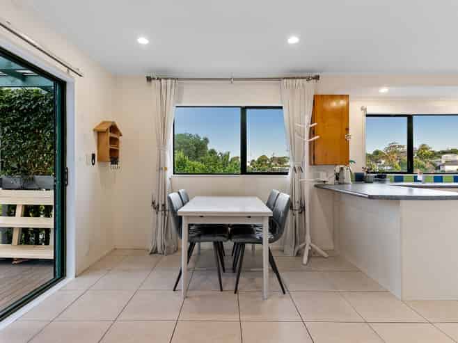 13 Longview Rise, Massey