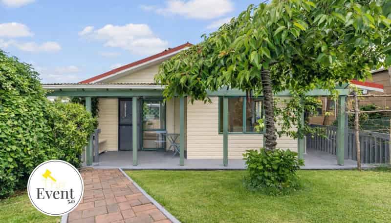 13 Longview Rise, Massey