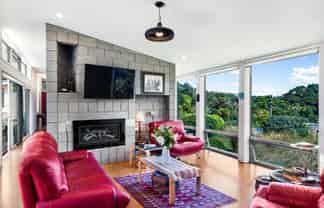 38 Upland Road, Huia