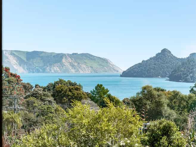 38 Upland Road, Huia