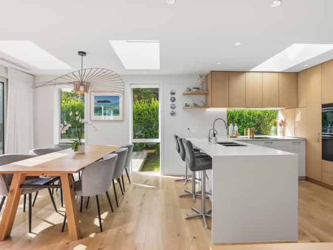 2/1 Gray Crescent, Torbay