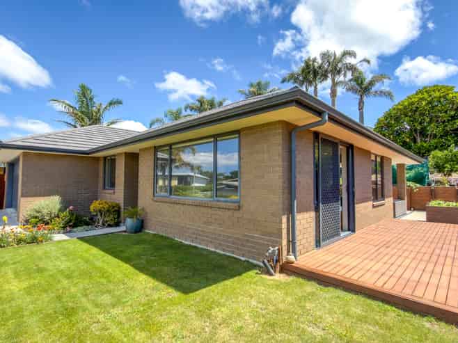 101 Estuary View, Whangamata