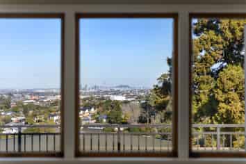 229A Sunset Road, Sunnynook