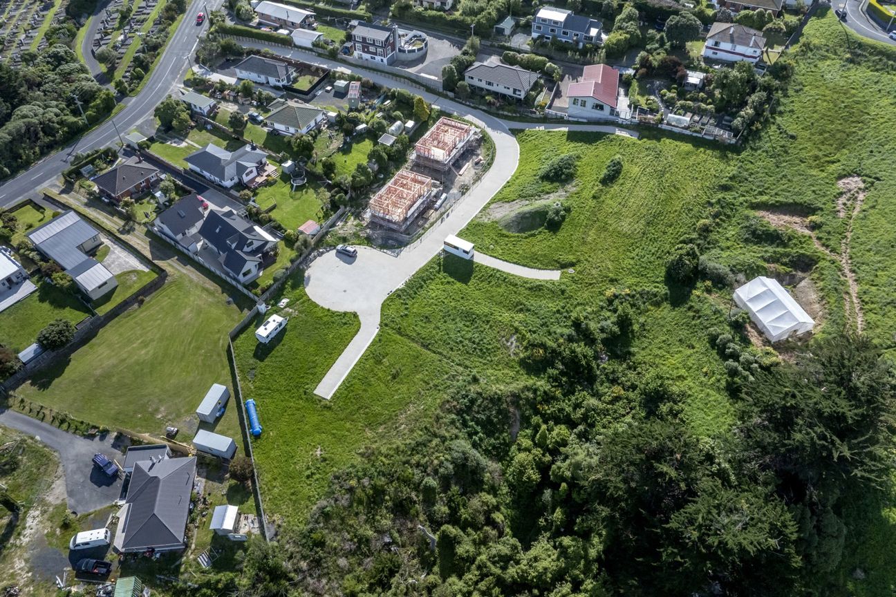 The Landing - Sections - Więcej