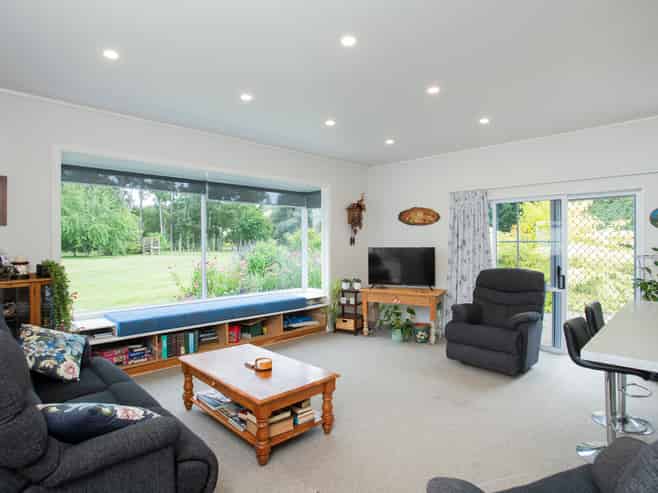 63 Ngakoroa Road, Ormond