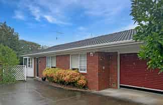 2/4 William Avenue, Greenlane