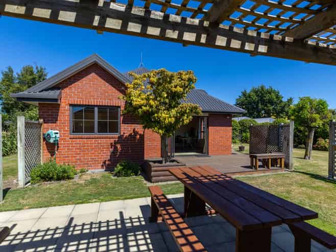 4 Cherrywood Park, Springlands