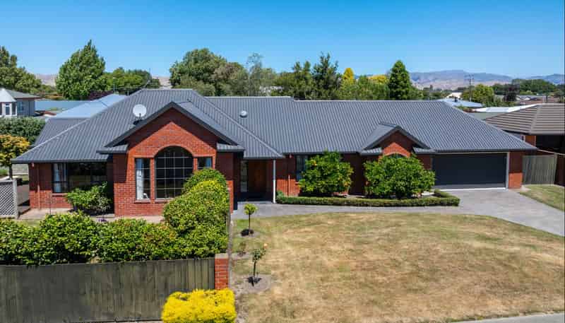 4 Cherrywood Park, Springlands