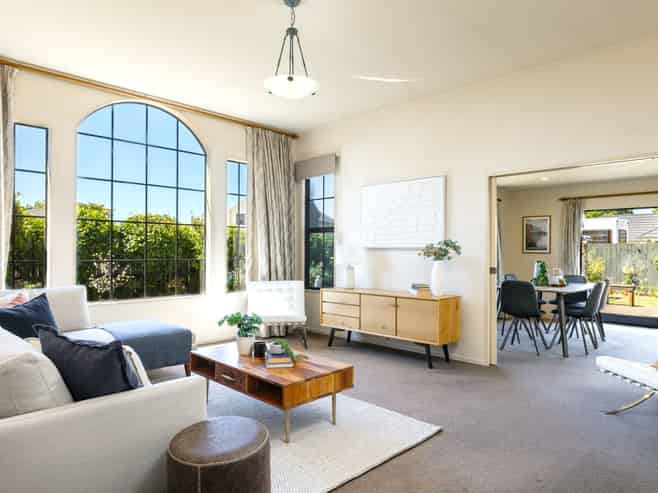 4 Cherrywood Park, Springlands