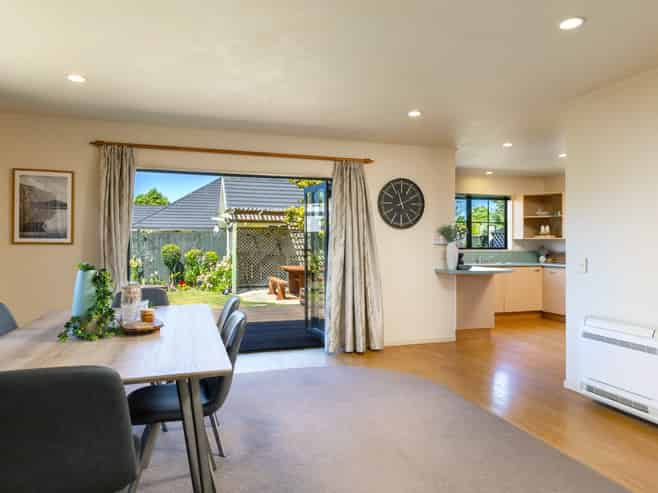 4 Cherrywood Park, Springlands