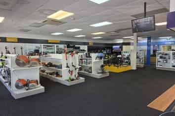 Large-Format Retail with Warehouse Capability