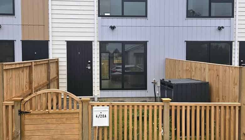 4/20A Cleek Road, Mangere East