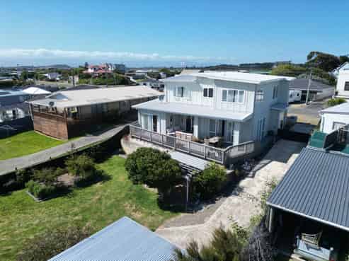 9 Roore Street, Foxton Beach