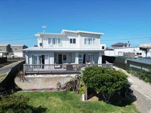 9 Roore Street, Foxton Beach