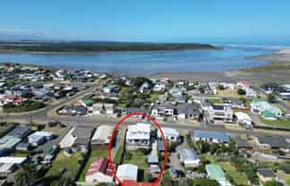 9 Roore Street, Foxton Beach