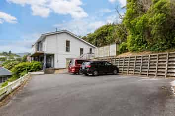 9/124 Redwood Avenue, Tawa