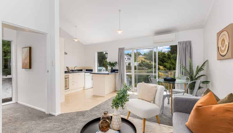 9/124 Redwood Avenue, Tawa