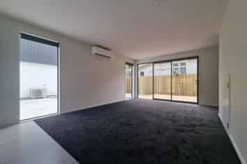 3/135 Hills Road, Edgeware