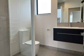 3/135 Hills Road, Edgeware