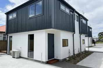 3/135 Hills Road, Edgeware