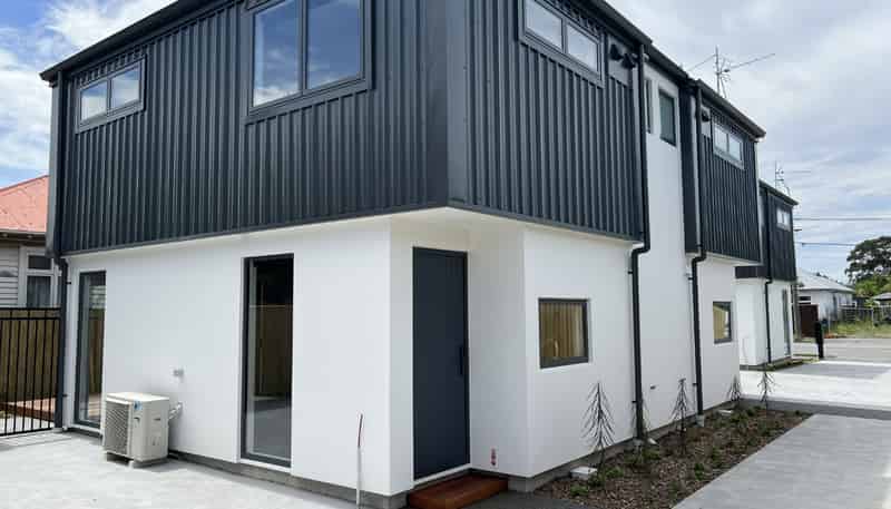 3/135 Hills Road, Edgeware