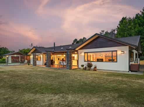 34 Whakapirau Road, Maraekakaho