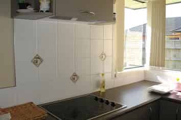 8A Carisbrook Place, Rototuna