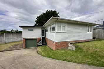 22  Paton Avenue, Te Atatu South