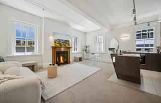 202-3 Plimmers Steps, Wellington Central